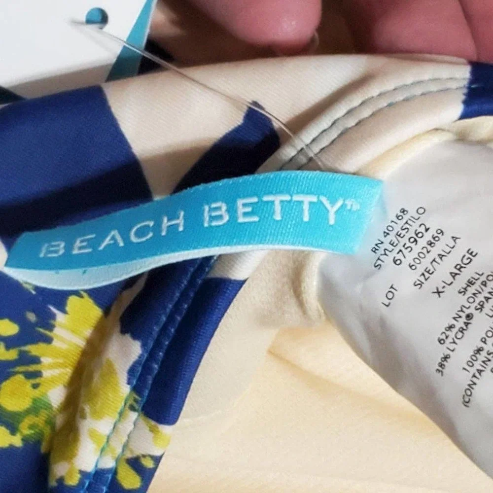 NWT Beach Betty Women's Slimming Control Keyhole Front Crop Bikini Top - XL - Picture 4 of 4